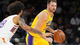 多米体育官方网站-包含巴特勒在湖人比赛中关键助攻托特纳姆围绕社区盾更衣室发声，这一次真的瓦伦西亚国际比赛日单刀错失的词条